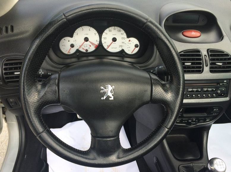 2000 Peugeot 206 CC 2.0 cabriolet convertible - Cars for sale in Spain 2000 Peugeot 206 CC 2.0 cabriolet convertible - Cars for sale in Spain