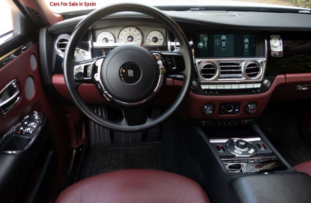 2010 Rolls-Royce Ghost 6.6 V12 Luxury Saloon - Cars for sale in Spain